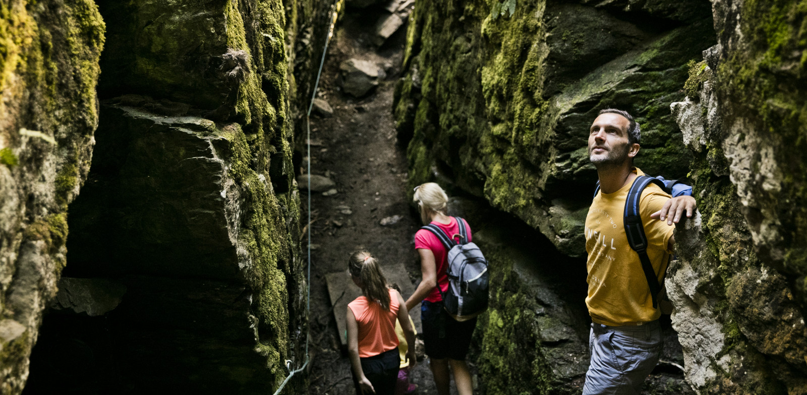 The "Uwe Holes" are part of the Mount Kodok adventure trail | © Mirja Geh