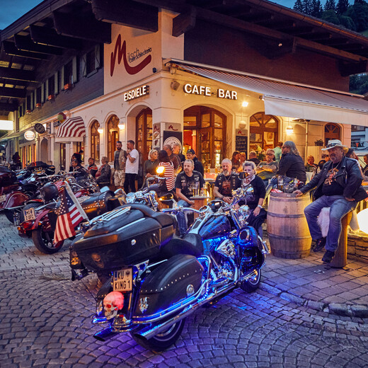 Lässige Stimmung auch am Abend | © Daniel Roos