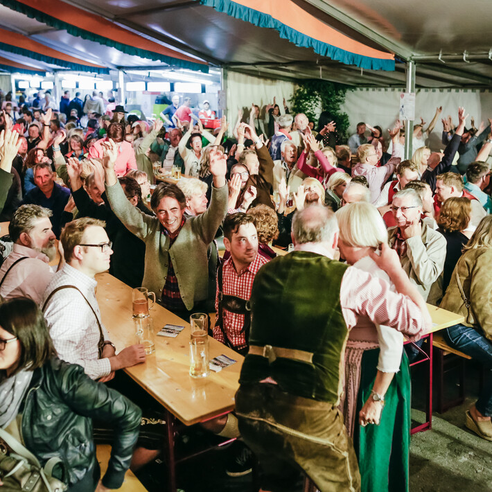 Sankt georgen bei salzburg single date. Kirchberg an der Saalbach-hinterglemm dating kostenlos. Blitz dating aus feldkirchen an der donau. Sextreffen Kematen in tirol treffen singles Dating seiten aus laahen