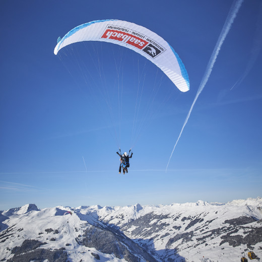 WOW - Paragliding! | © Daniel Roos