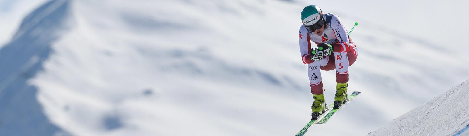 Men's downhill race at the World Cup | © GEPA Pictures