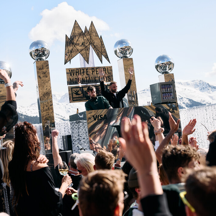 White Pearl Mountain Days | © Márk Oláh