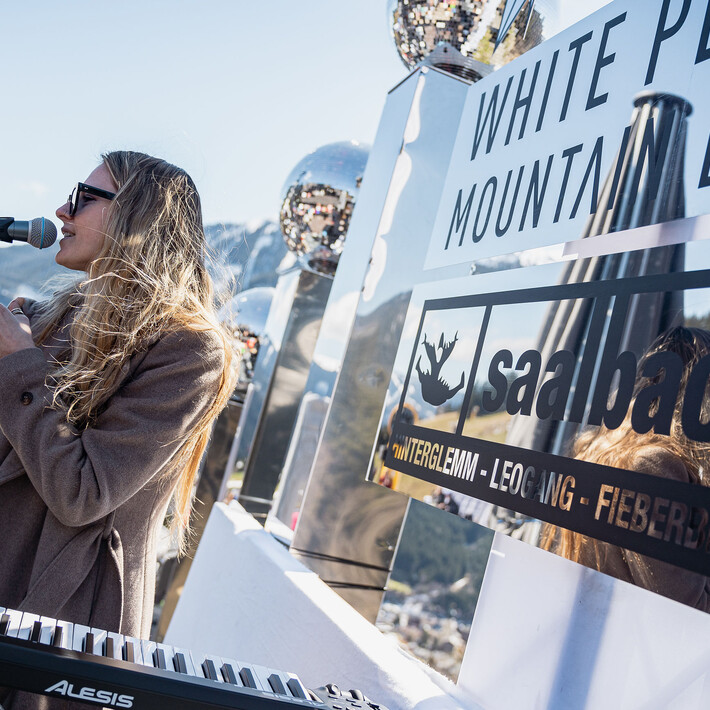 White Pearl Mountain Days | © Márk Oláh