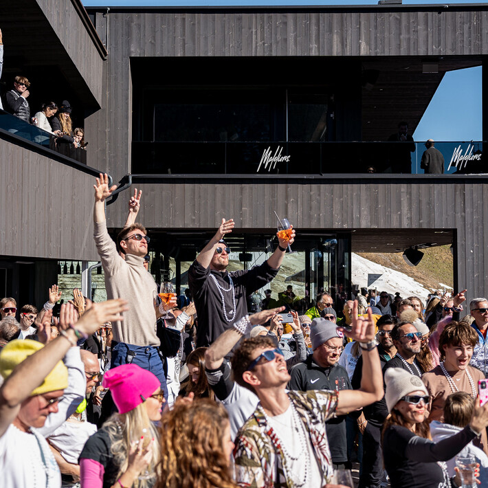 White Pearl Mountain Days | © Márk Oláh