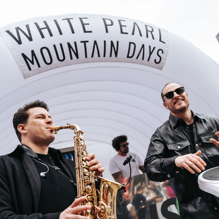 White Pearl Mountain Days | © Márk Oláh