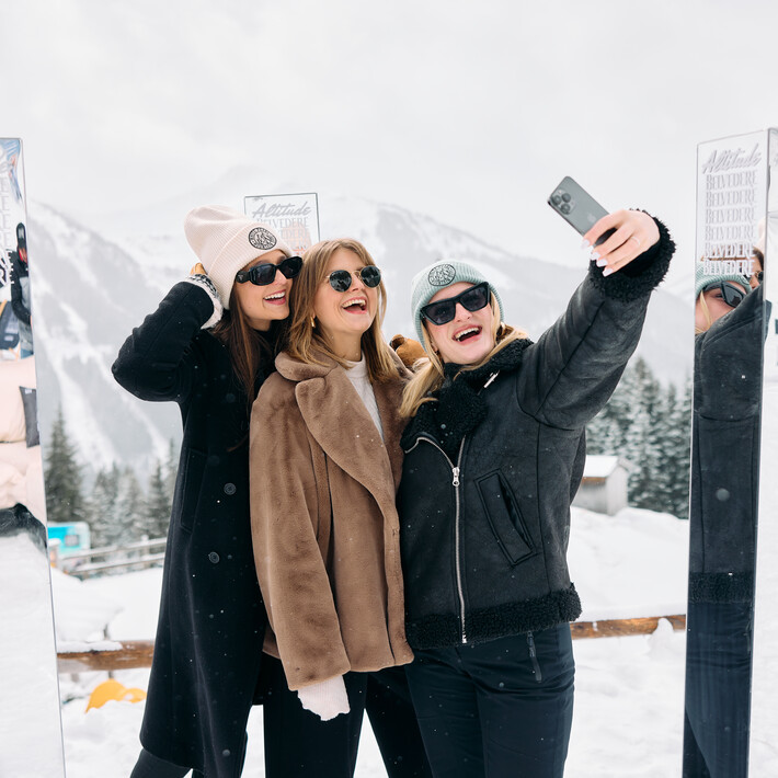 White Pearl Mountain Days | © Márk Oláh