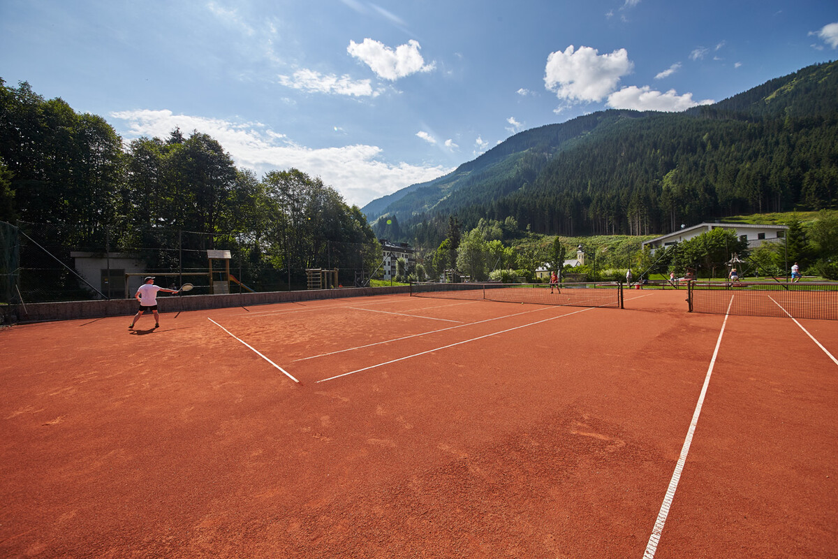 Tennisplätze Saalbach | Infrastruktur in Saalbach Hinterglemm