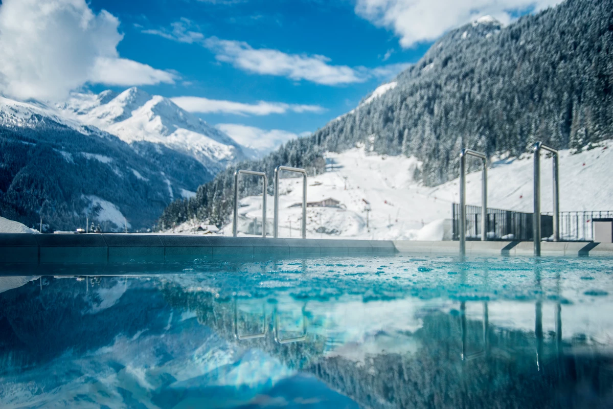Felsentherme Bad Gastein | Infrastructure in Saalbach