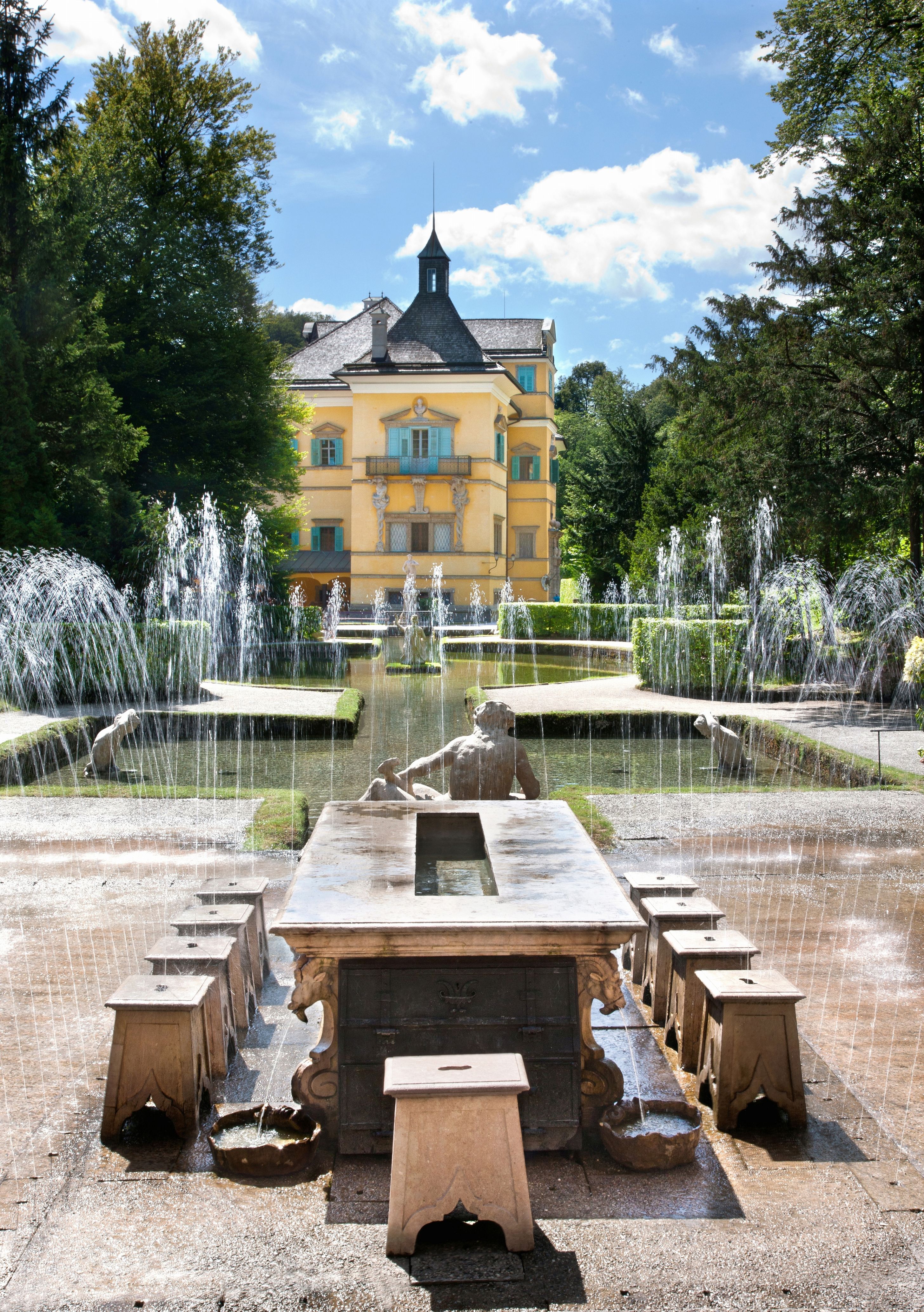 Hellbrunn Castle | Infrastructure in Saalbach Hinterglemm