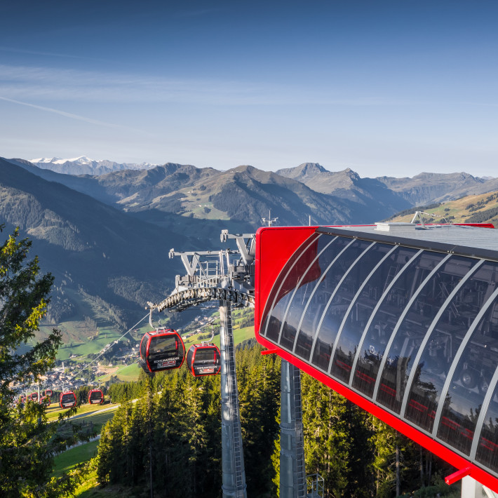 © R View Productions Gondeln der Kohlmaisbahn in Saalbach | © R View Productions