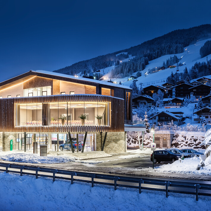 Tourismus Service Center Saalbach