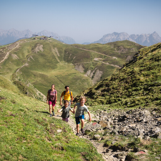 Wandern mit der Familie in Saalbach Hinterglemm | © Klaus Listl