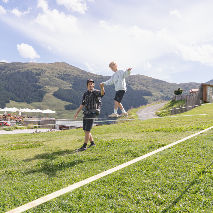 Slackline Parcour | © Karin Pasterer