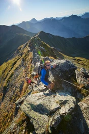 Sportliche Gipfelwanderung in Saalbach Hinterglemm | © Daniel Roos Sportliche Gipfelwanderung in Saalbach Hinterglemm | © Daniel Roos