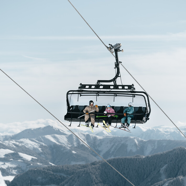 We lift you up! | © Georg Lindacher