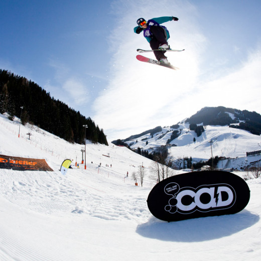 Freestyle-Skiing im Nightpark | © saalbach.com Freestyle-Skiing im Nightpark | © saalbach.com