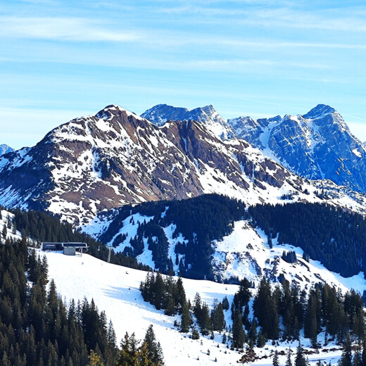 Sonnenskilauf in Saalbach Hinterglemm | © Paul Kubalek
