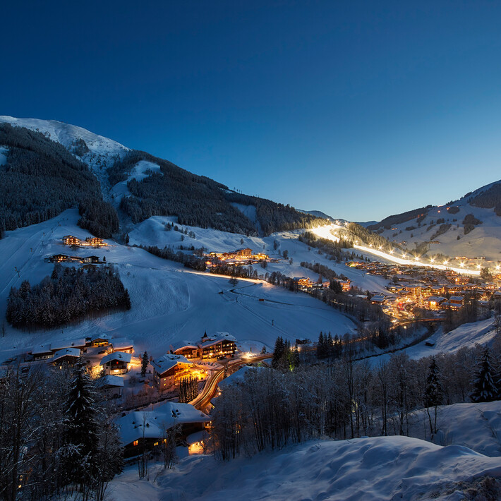 Saalbach Hinterglemm bei Nacht | © Daniel Roos Saalbach Hinterglemm bei Nacht | © Daniel Roos
