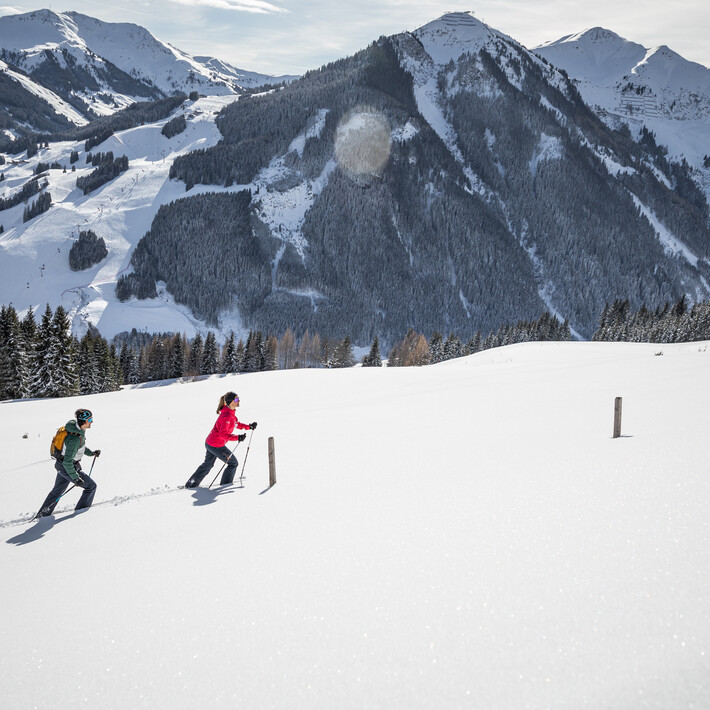 Schneeschuhwandern in Saalbach Hinterglemm | © Mirja Geh Schneeschuhwandern in Saalbach Hinterglemm | © Mirja Geh