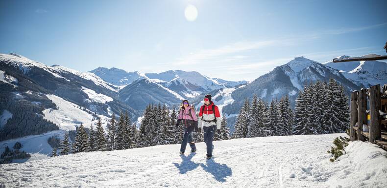 Schneeschuhwandern Saalbach | © Mirja Geh