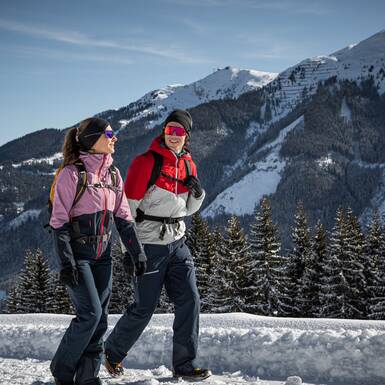 Winterwandern in Saalbach Hinterglemm | © Mirja Geh
