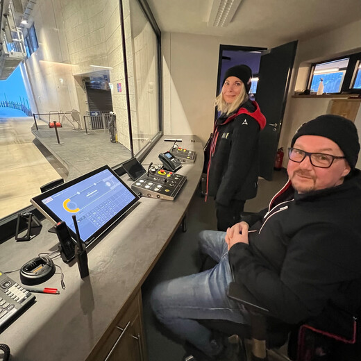 Wolfgang & Olivia at the control room | © Michaela Mitterer