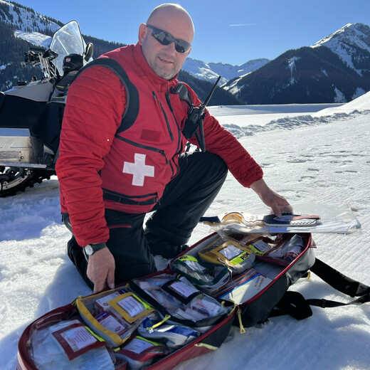 Helli's First Aid Kit | © Michaela Mitterer