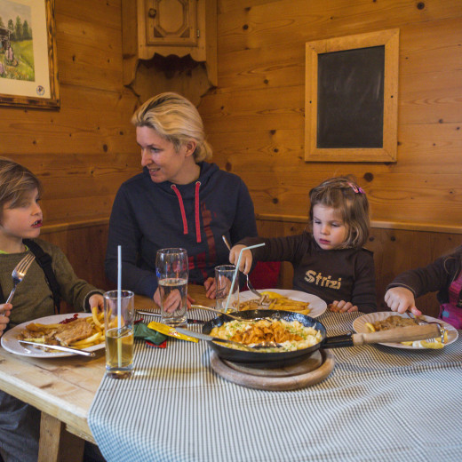 Wiener Schnitzel as a reward for the first turns | © Heiko Mandl