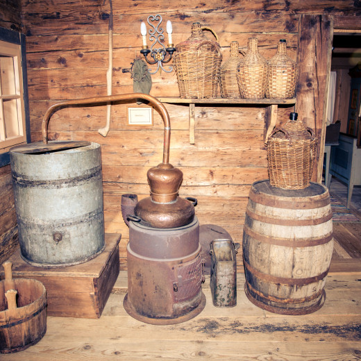 Old distiller-equipment | © Edith Danzer Old distiller-equipment | © Edith Danzer