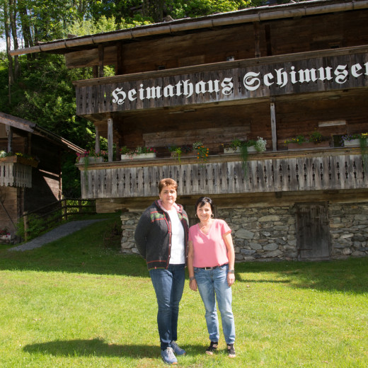 Renate and Maria - the good spirits of Heimathaus | © Edith Danzer Renate and Maria - the good spirits of Heimathaus | © Edith Danzer