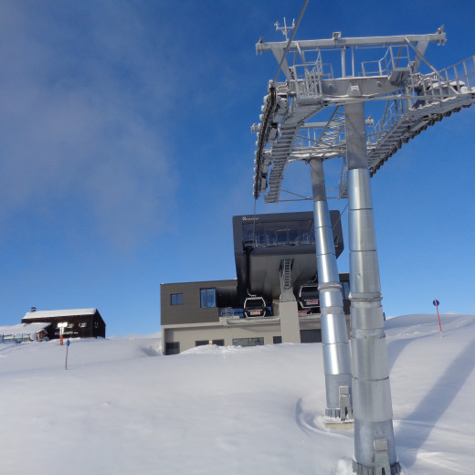 Die Bergstation der neuen Schönleitenbahn. | © Bergbahnen Saalbach Hinterglemm