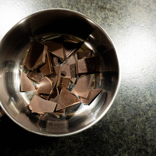Let the small pieces of chocolate melt  | © saalbach.com Vanillekipferl | © saalbach.com