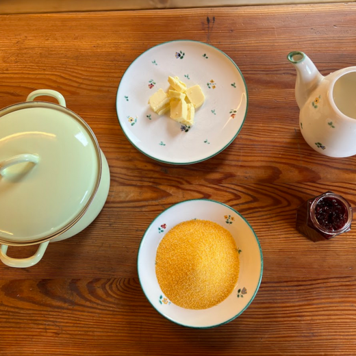 All of the ingredients for the sweet polenta | © Michaela Mitterer All of the ingredients for the sweet polenta | © Michaela Mitterer