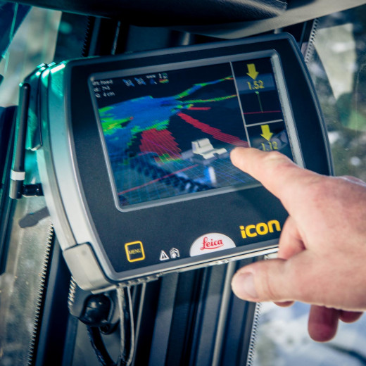 Die GPS Schneehöhenmessung. | © Edith Danzer