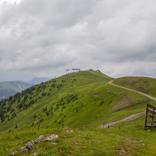 Blick zur Zwölfer-Bergstation vom Anstieg zum Penhab. | © Best Mountain Artists