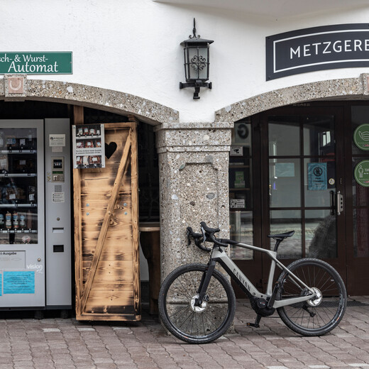 Automat oder Feinkostladen? | © Linda Zechmeister Metzgerei | © Linda Zechmeister