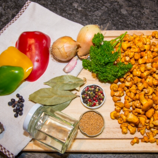 Preserved Chaterelles | © Edith Danzer