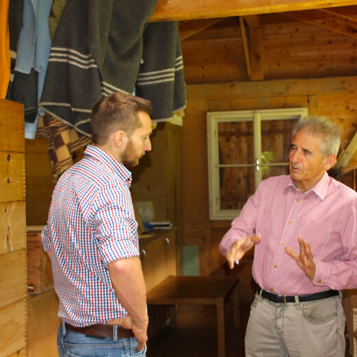 Bee-Master and his apprentice | © Privat