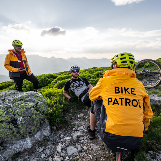 Bike-Patrol im Einsatz | © © saalbach.com, Wout van de Donk Bike-Patrol im Einsatz | © © saalbach.com, Wout van de Donk