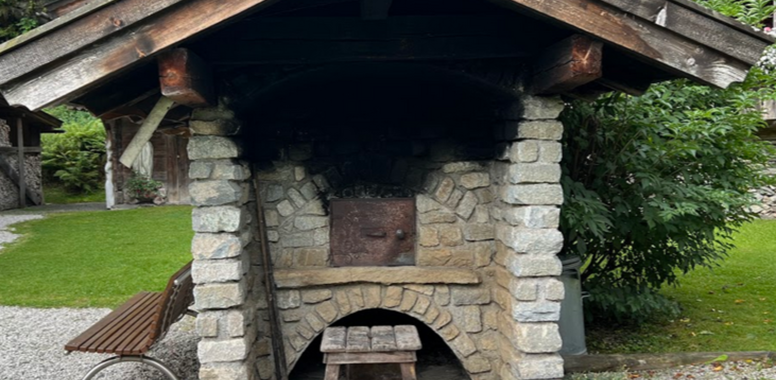 Brotbackofen beim Heimathaus | © Michaela Mitterer