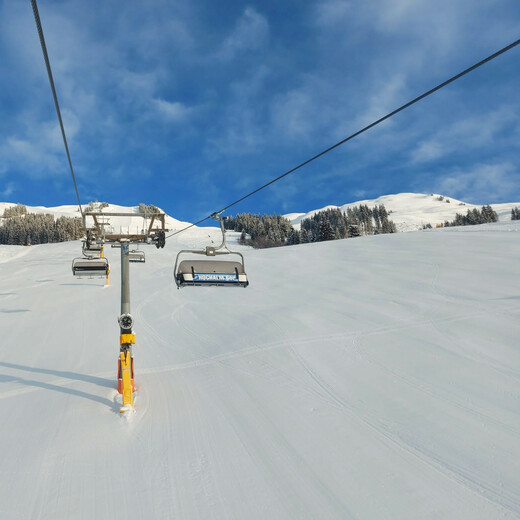 Fresh slope at the Hochalm 6er | © Michaela Mitterer