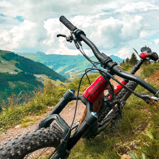 From here on we walk | © bestmountainartists From here on we walk | © bestmountainartists