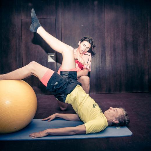 Maximilian achtet auf Körperspannung. | © Edith Danzer Maximilian achtet auf Körperspannung. | © Edith Danzer