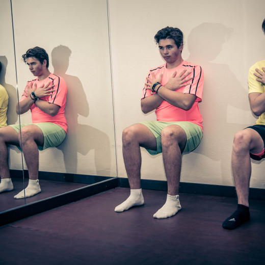 Tiefe Hocke beim Wandsitzen | © Edith Danzer Tiefe Hocke beim Wandsitzen | © Edith Danzer