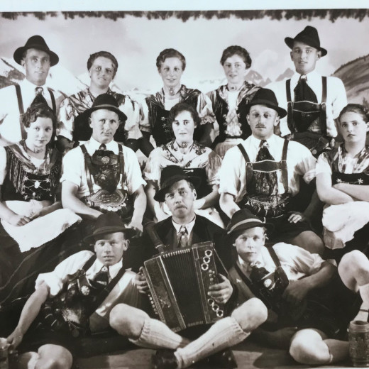 Traditional Dance Group