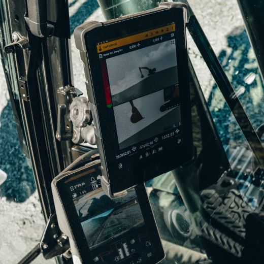 Inside the dredger: 3D plan and GPS support