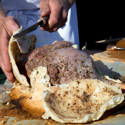 Aus der Salzkruste schlagen | © Christoph Burgstaller