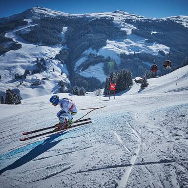 Perfectly groomed race pistes. | © saalbach.com