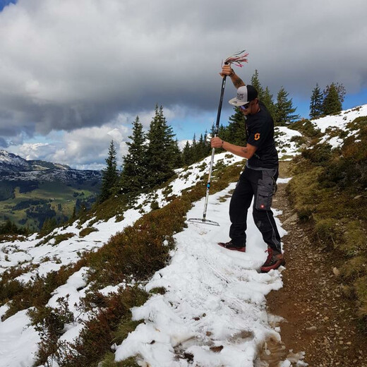 Trails mussten von Schnee und Eis befreit werden
