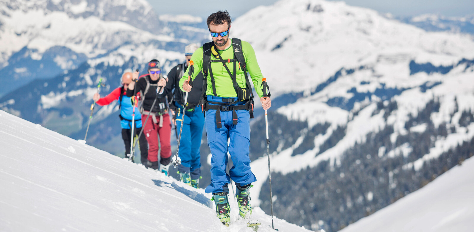 Das Panorama des Glemmtals begleitet uns. | © Heiko Mandl